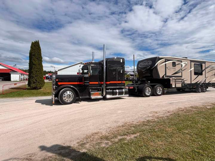 Décoration de camion Saint Hyacinthe