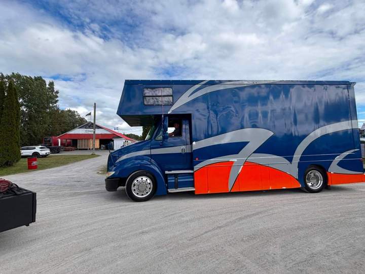 Heavy duty truck customization service Saint Hyacinthe