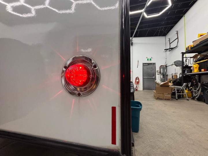 Installation gyrophare camion Saint-Hyacinthe