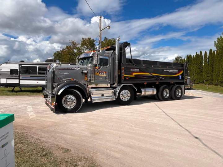 Lettrage de camions Saint Hyacinthe