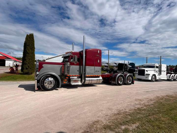 Personnalisation esthétique de camion Saint Hyacinthe