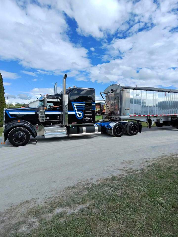 Truck wrapping Saint Hyacinthe